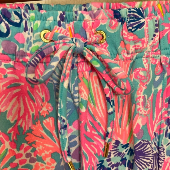 Lilly Pulitzer Colorful Lounge Pants with Back Pocket - Picture 3 of 4